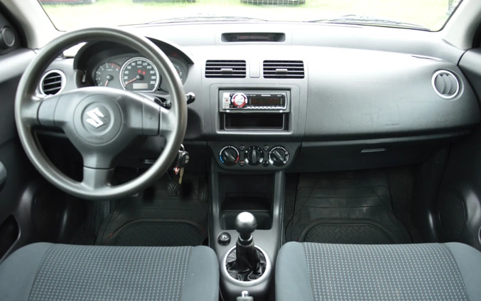 Suzuki Swift cena 16900 przebieg: 174825, rok produkcji 2007 z Józefów małe 407